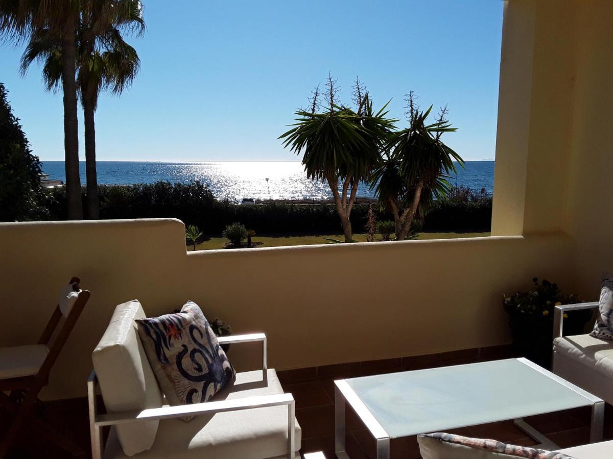 Beachfront Neptuno I, Complex,Views,Pool,Garden, Elviria Marbellac Extérieur photo