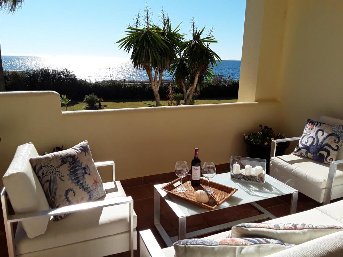 Beachfront Neptuno I, Complex,Views,Pool,Garden, Elviria Marbellac Extérieur photo