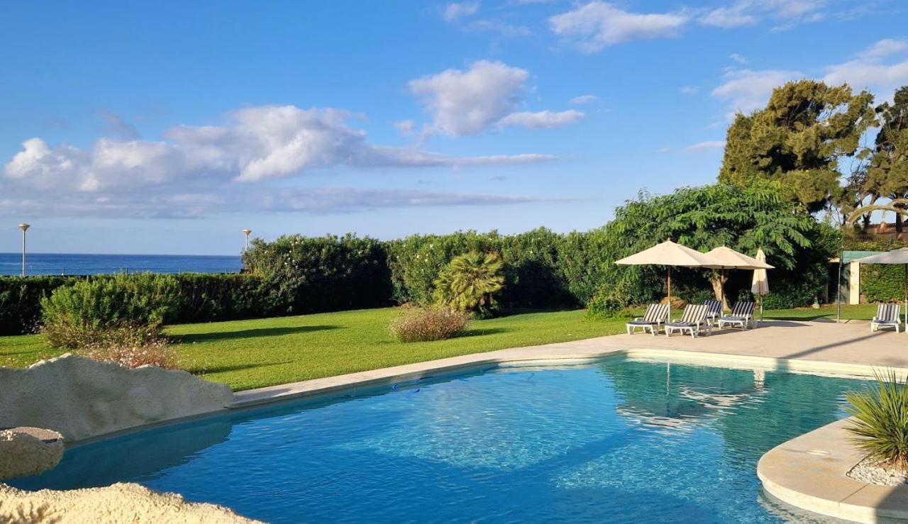 Beachfront Neptuno I, Complex,Views,Pool,Garden, Elviria Marbellac Extérieur photo
