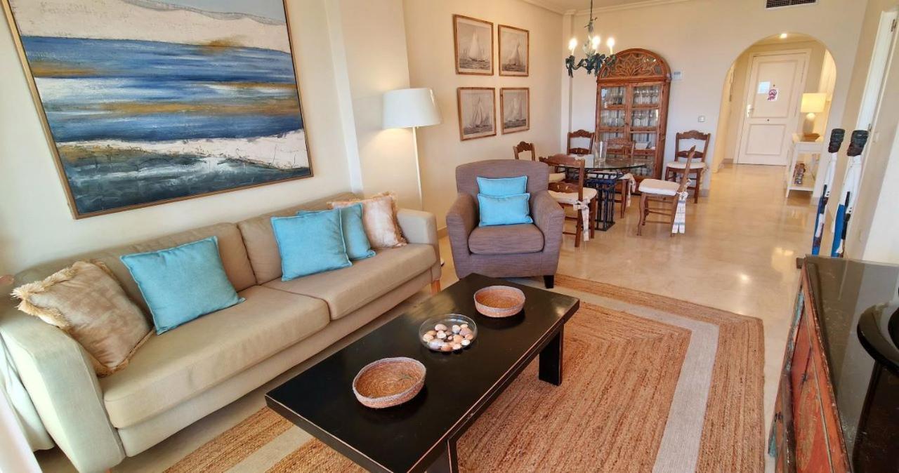 Beachfront Neptuno I, Complex,Views,Pool,Garden, Elviria Marbellac Extérieur photo