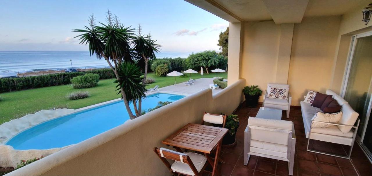 Beachfront Neptuno I, Complex,Views,Pool,Garden, Elviria Marbellac Extérieur photo