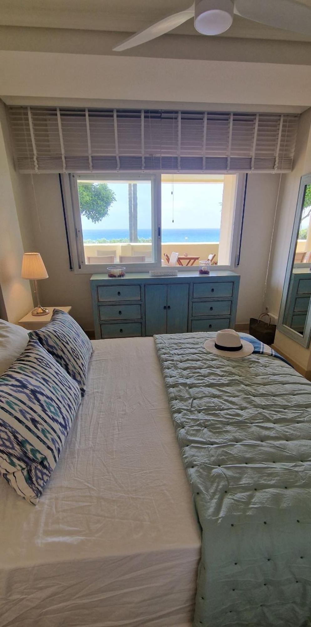 Beachfront Neptuno I, Complex,Views,Pool,Garden, Elviria Marbellac Extérieur photo